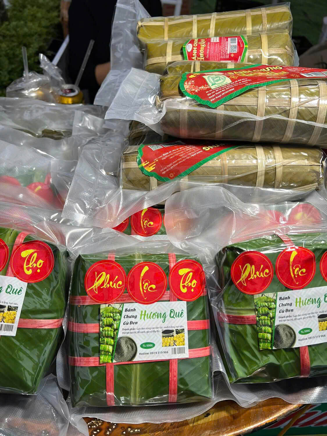 Những chiếc bánh chưng được khách hàng đặt mua